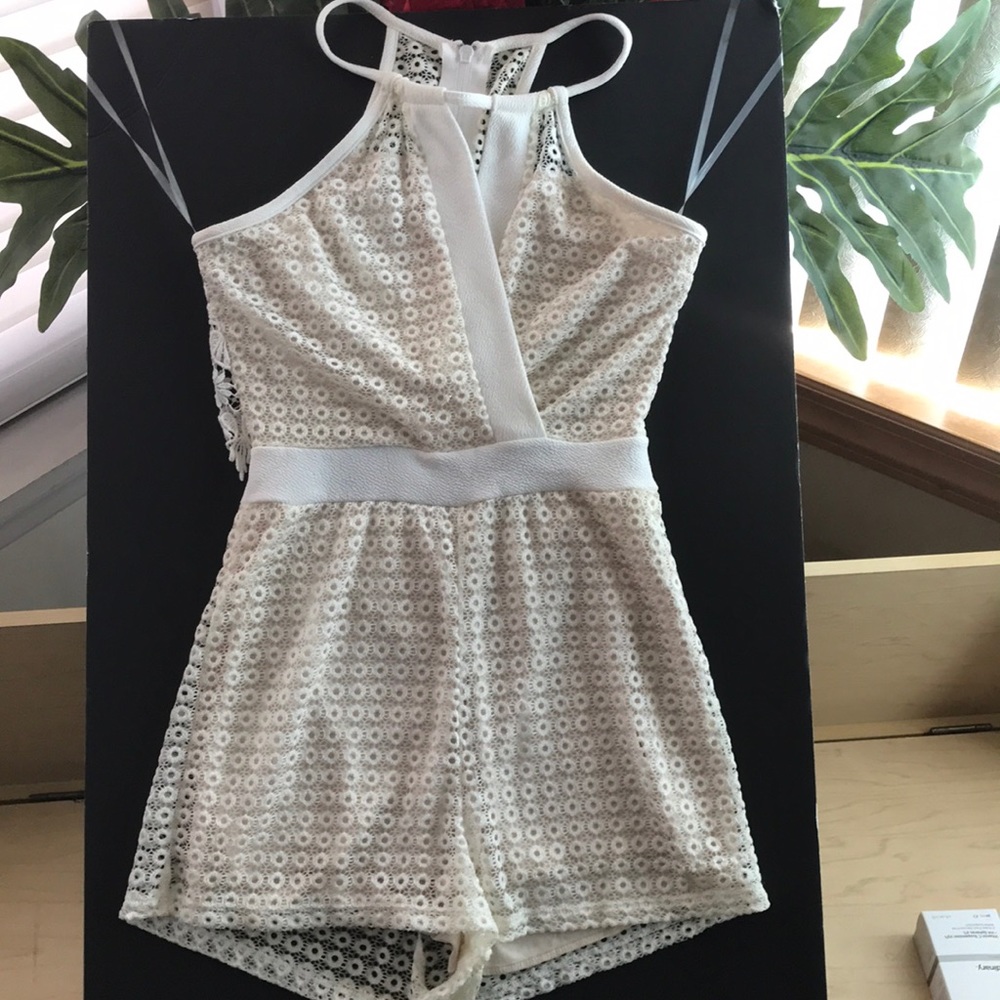 Olive Tree cream Lace Romper